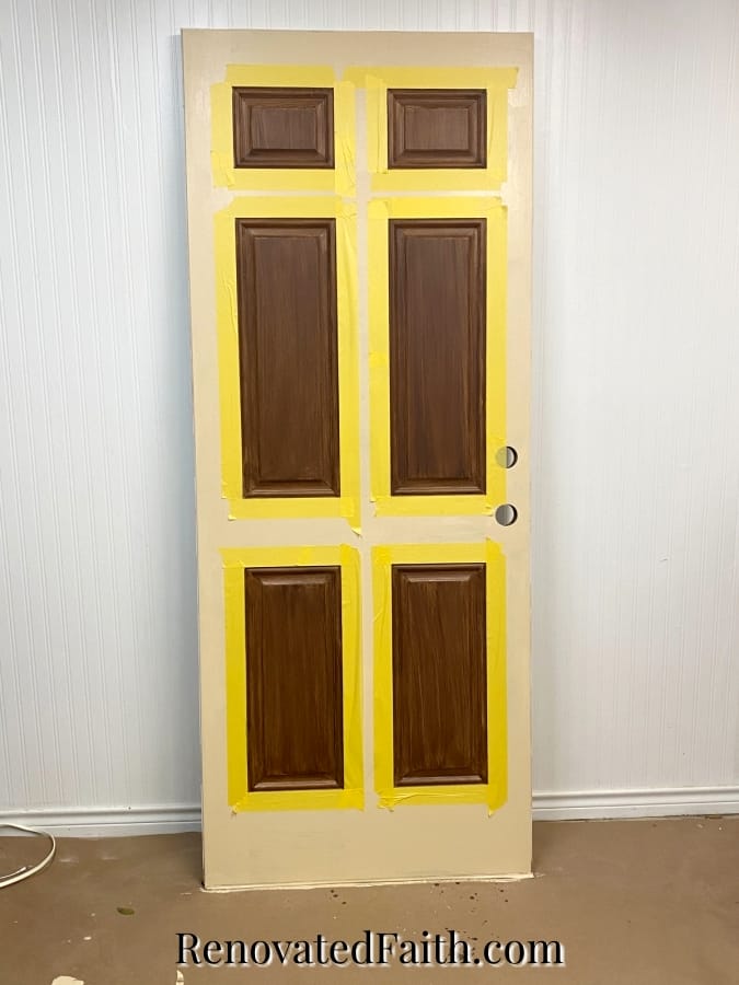 如何使用油漆使门看起来像木头